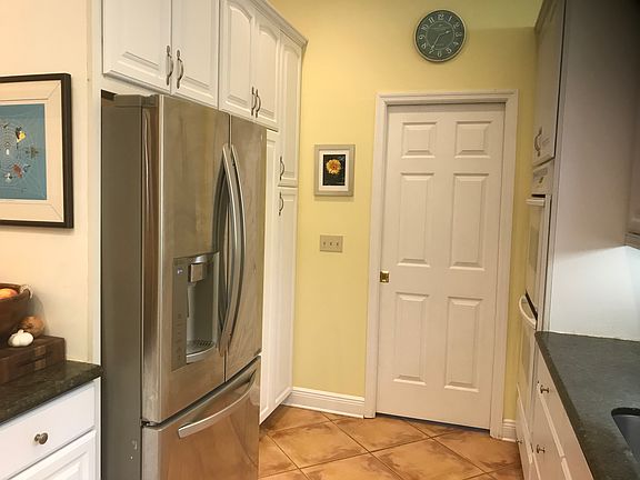 5th image of 10291 River Dr