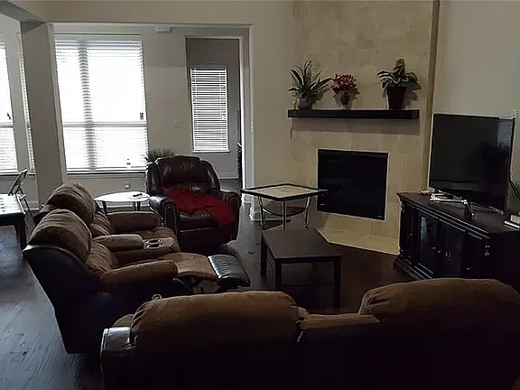7220 Ridgepoint Dr — Photo 4