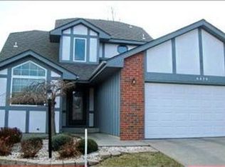 6429 SW Castle Ln, Topeka, KS 66614