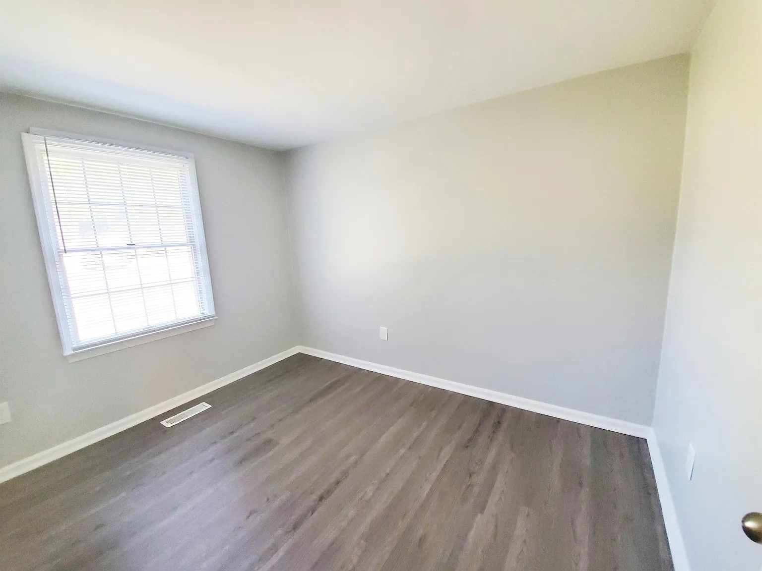 109 Benjamin Avenue - 1 — Photo 2