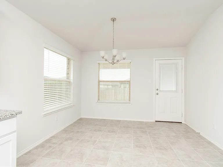 9019 Stonehollow Dr — Photo 9