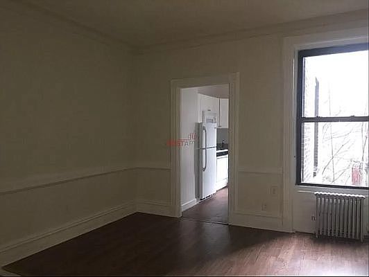3rd image of 725 9th Ave #2N