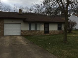 6270 Old Royalton Rd, Brecksville, OH 44141