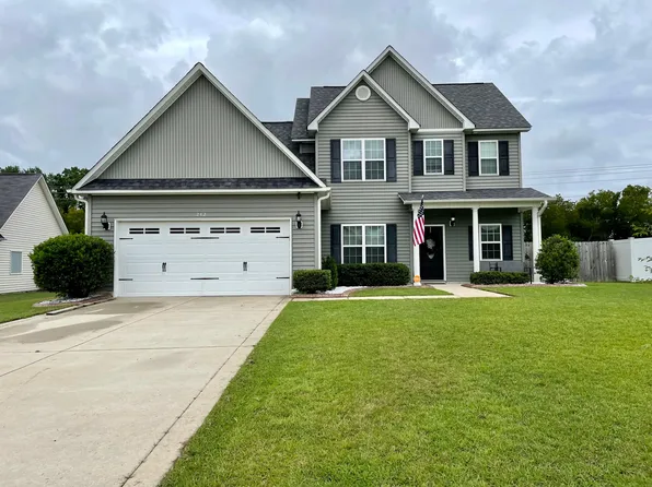 242 Tadcaster Ct, Raeford, NC 28376