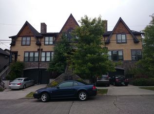 1922 N 46th St, Seattle, WA 98103