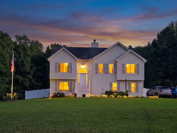 1016 Hamilton Dr, Locust Grove, GA 30248