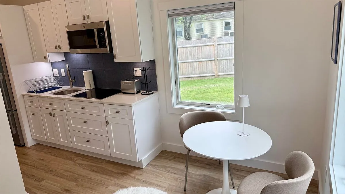 1 bed, 1.0 bath, 1128 sqft, $2,650 — Photo 4