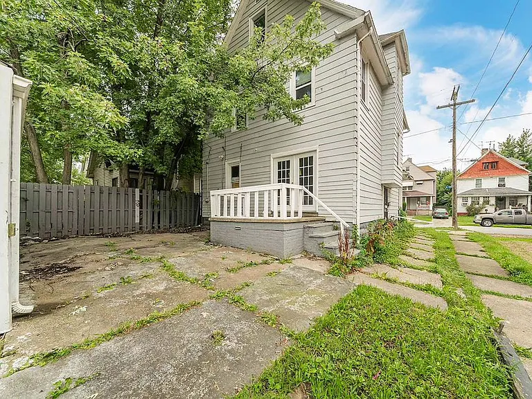 2145 W 100th St — Photo 39