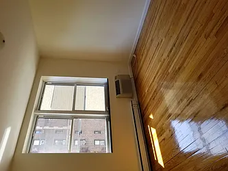 Rented by NYLA Realty