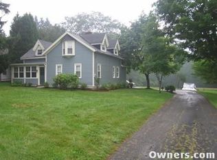 185 West St, Lenox, MA 01240
