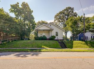 12 Lawrence St, Lyman, SC 29365