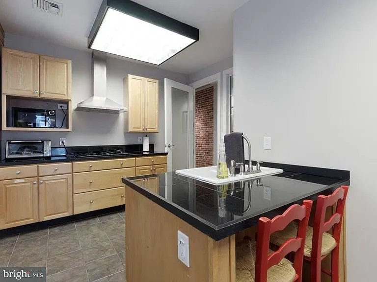 131 S Broadway #200 — Photo 11