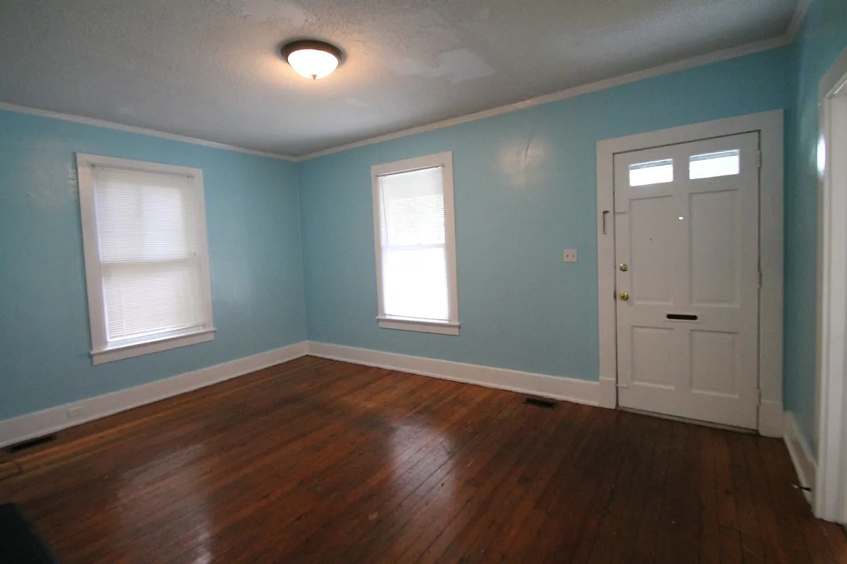 Building Photo - 338 Ebenezer Ave