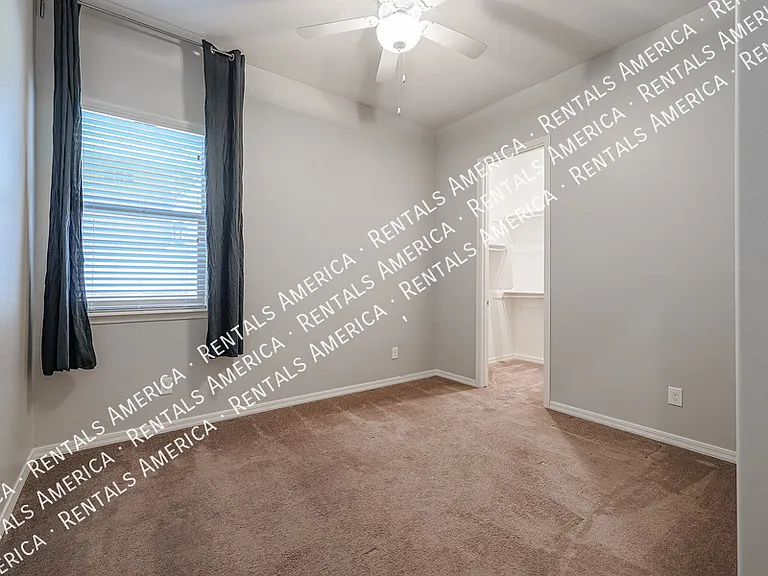 4429 E Jones St — Photo 27