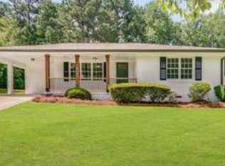 1072 Whitehead Rd, Sugar Hill, GA 30518