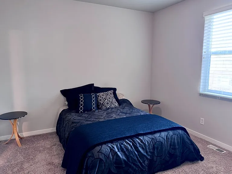 1411 NE Park Dr — Photo 14