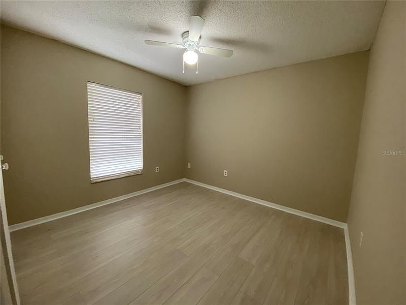 1st image of 2915 Canoe Cir