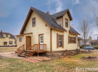 350 Sigsbee St, Rockford, MI 49341