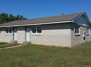 3404 Ridgewood Dr, Hutchinson, KS 67502