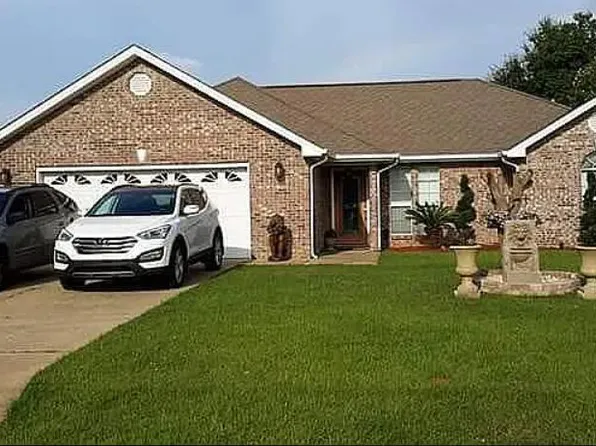 3212 N 4th St, Ocean Springs, MS 39564