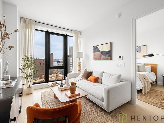 2nd image of 622 11th Ave #700