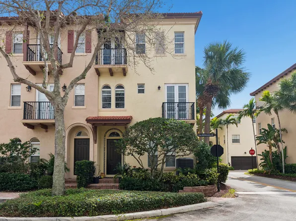 41 Via Floresta Dr, Boca Raton, FL 33487