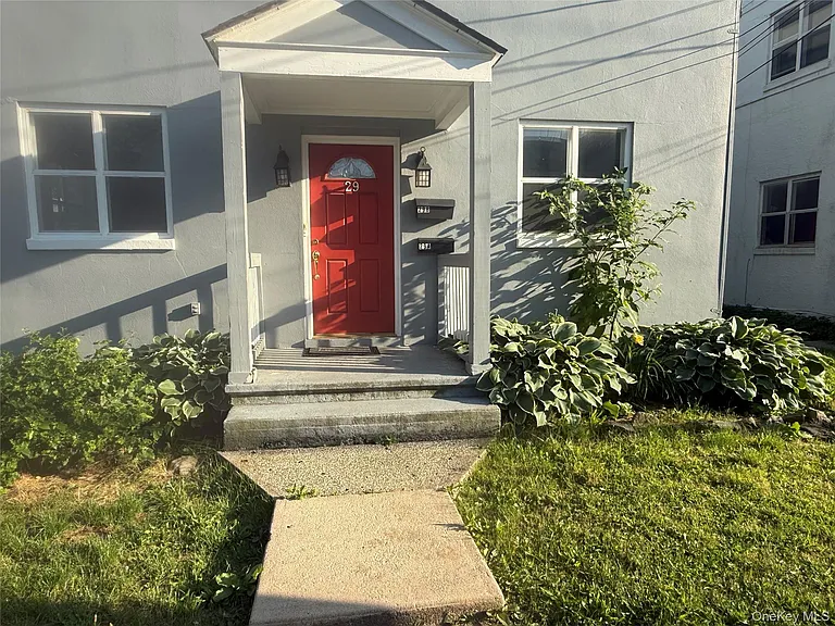 29 Spring St #A — Photo 1