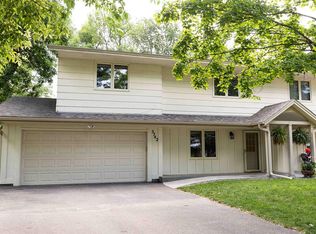 5742 Wood Duck Cir, Shorewood, MN 55331