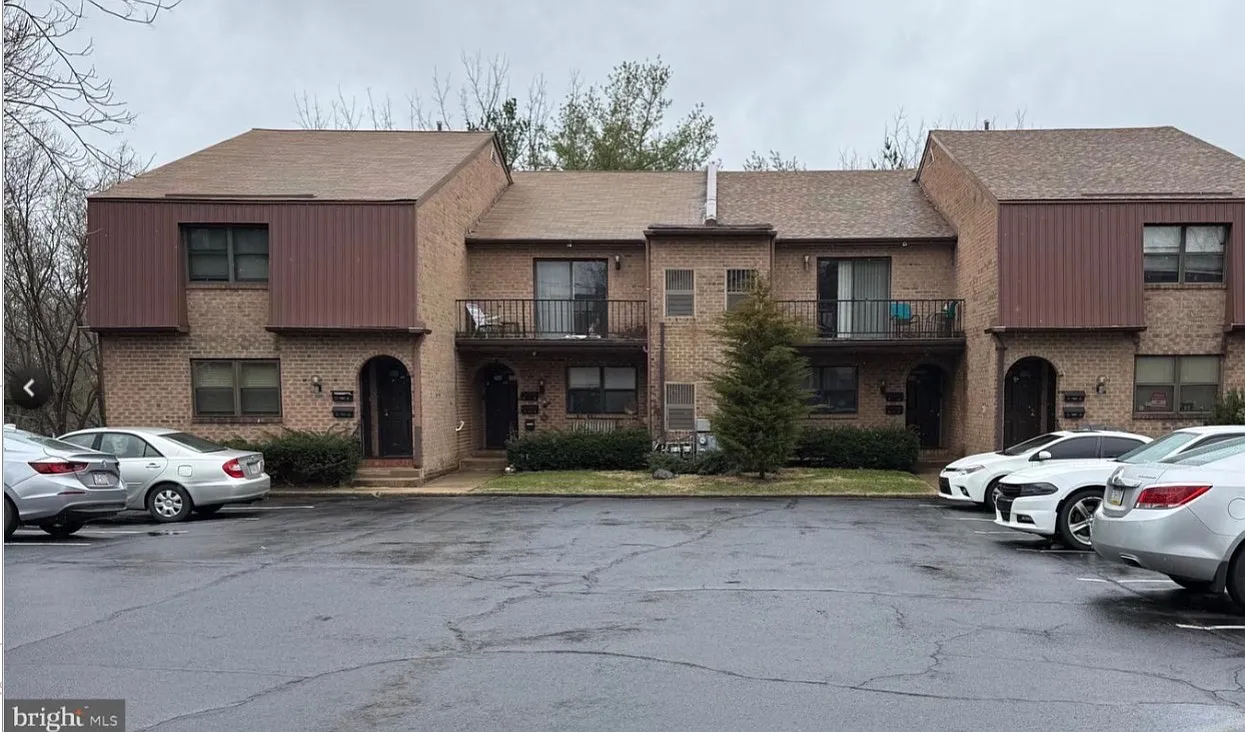 2 bed, 1264 sqft, $2,500 — Photo 1