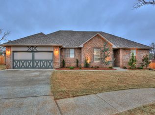 2700 Pacifica Ln, Edmond, OK 73034
