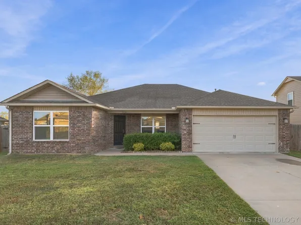 1006 Woodland Rd, Claremore, OK 74019