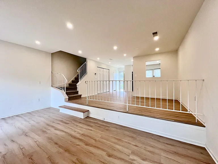 9832 Oakdale Woods Ct — Photo 9