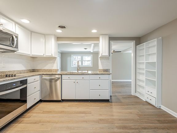 3rd image of 58 Old Trion Rd