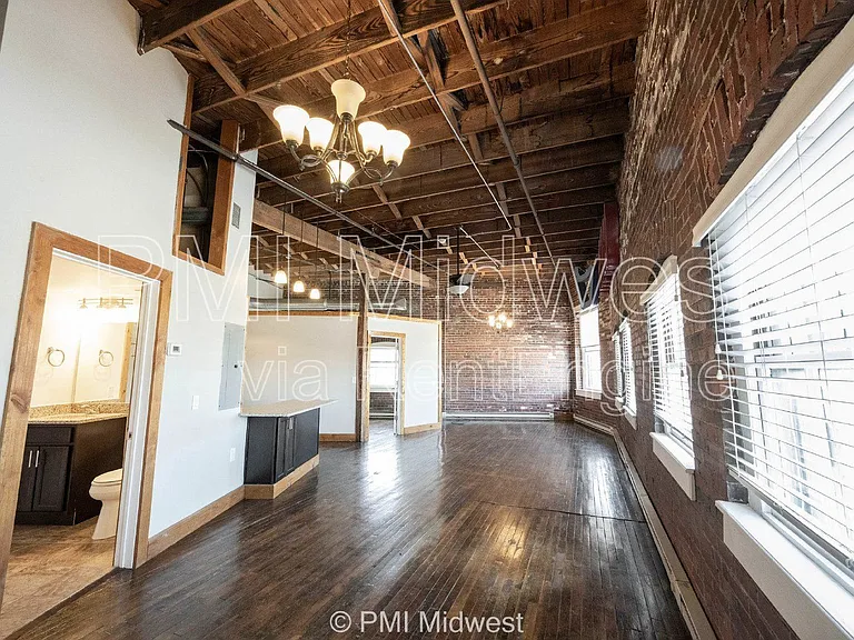 Lofts on Madison — Photo 72