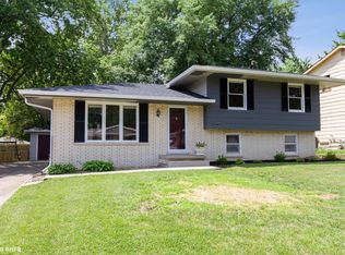 5124 Valdez Dr, Des Moines, IA 50310