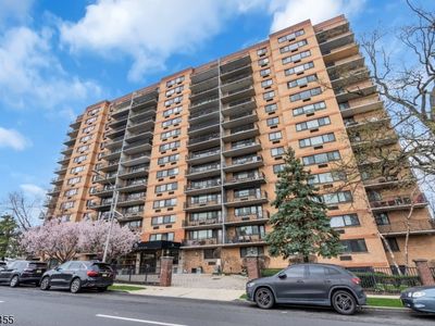 60 Parkway Dr #8E, East Orange, NJ, 07017