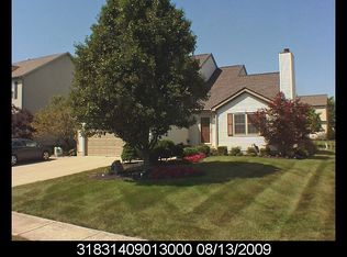 8438 Payson Dr, Lewis Center, OH 43035