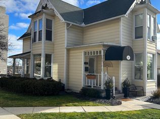 201 S Center St APT 3, Northville, MI