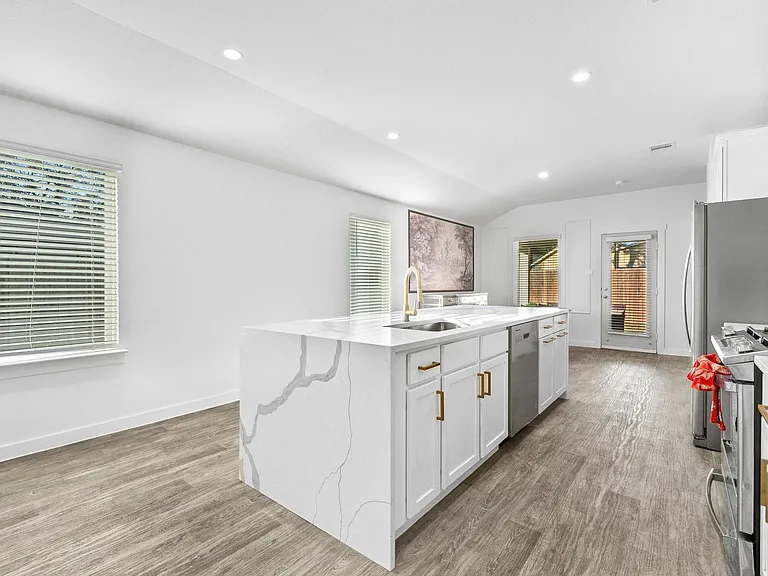 12932 Wempe Way — Photo 11