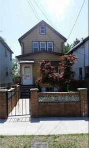 186 104 Ave, St Albans, NY, 11412
