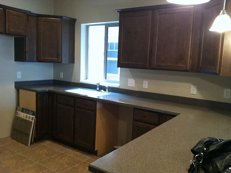 828 E Stratford Ave — Photo 18