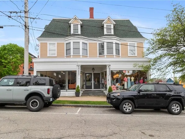 18 State St #5, Bristol, RI 02809