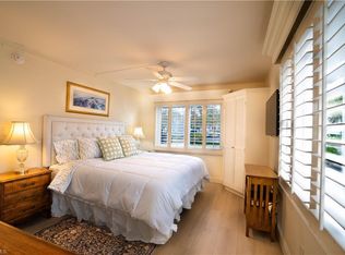388 4th Ave S #388, Naples, FL 34102