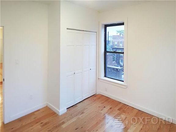 3rd image of 111 Macdougal St APT 19