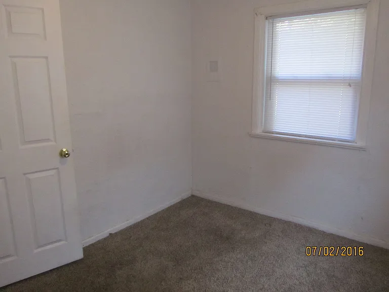 1329 SW Grand Blvd — Photo 9