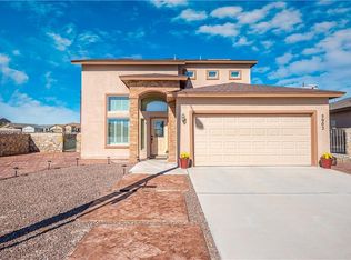 5902 Blackwood St, Sunland Park, NM 88008