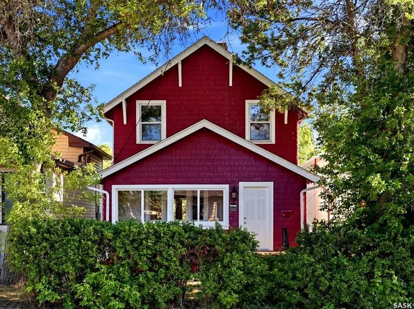 721 College AVENUE, Regina, SK S4N 0X8
