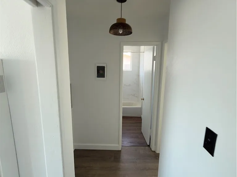 1023 W 19th St #4 — Photo 22