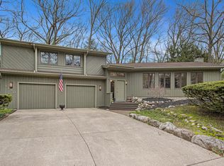 4180 Squire Heath Rd, Portage, MI 49024