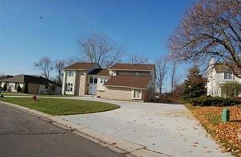 1st image of 6652 Brookeshire Dr